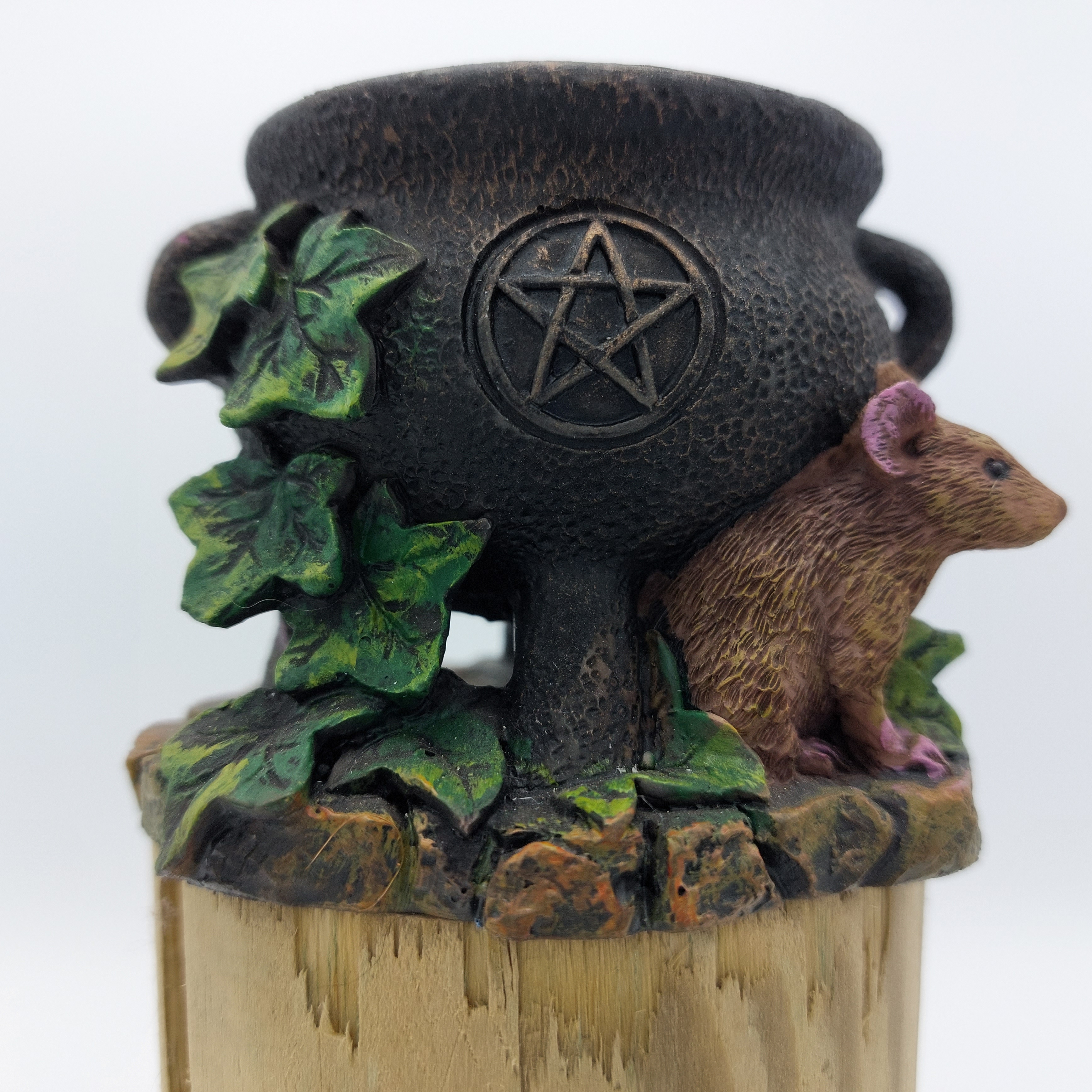 Theelichthouder 'Cauldron + mouse'