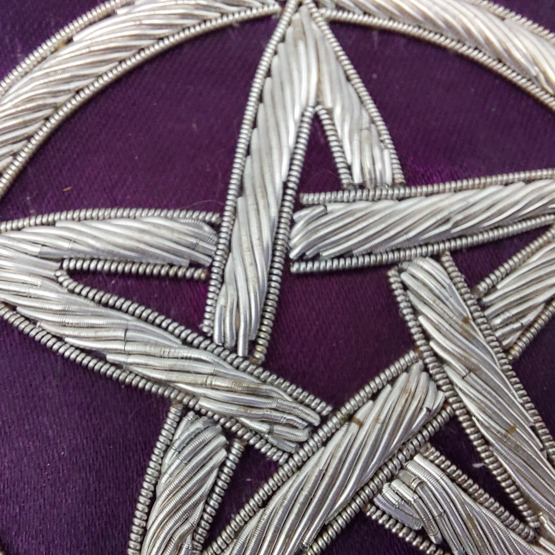 kistje pentagram, paars